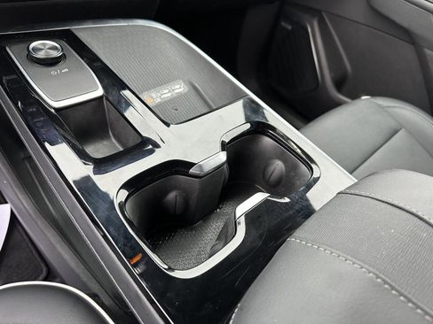 Used 2025 Buick Enclave Preferred image 34