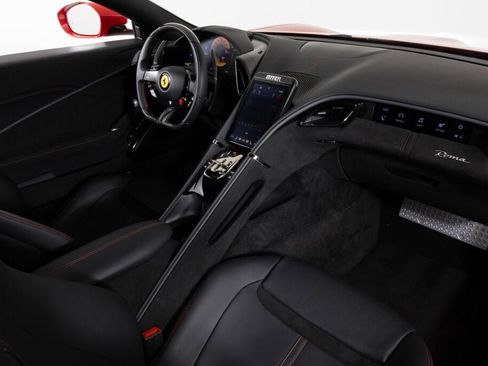 Certified 2021 Ferrari Roma image 40