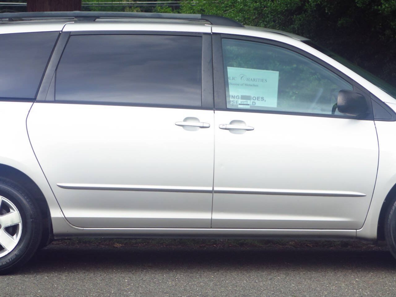 Used 2004 Toyota Sienna LE FWD image 18