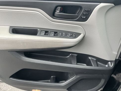 Used 2019 Honda Odyssey EX-L image 32