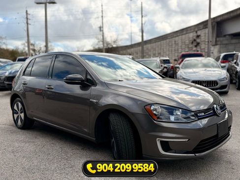 Used 2016 Volkswagen e-Golf SE FWD image 9