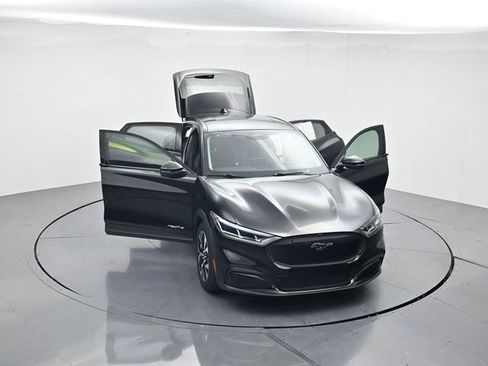 Used 2025 Ford Mustang Mach-E Select image 44