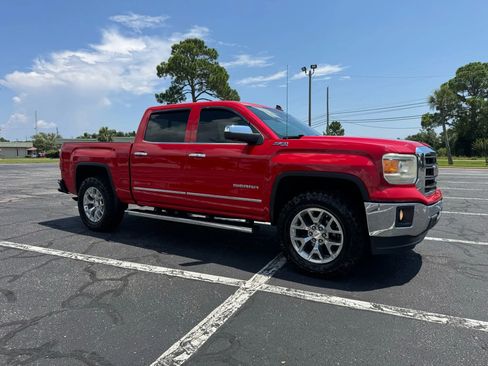 Used 2015 GMC Sierra 1500 SLT w/ SLT Crew Cab Value Package image 4
