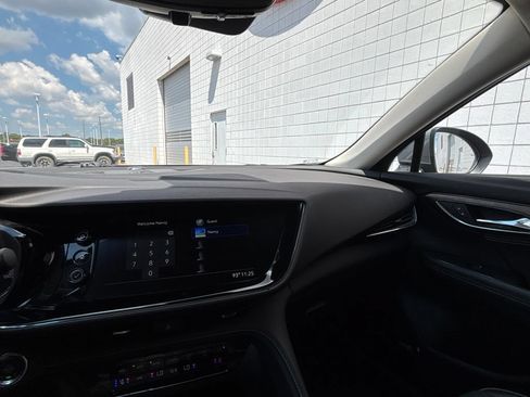 Used 2023 Buick Envision Avenir FWD image 17