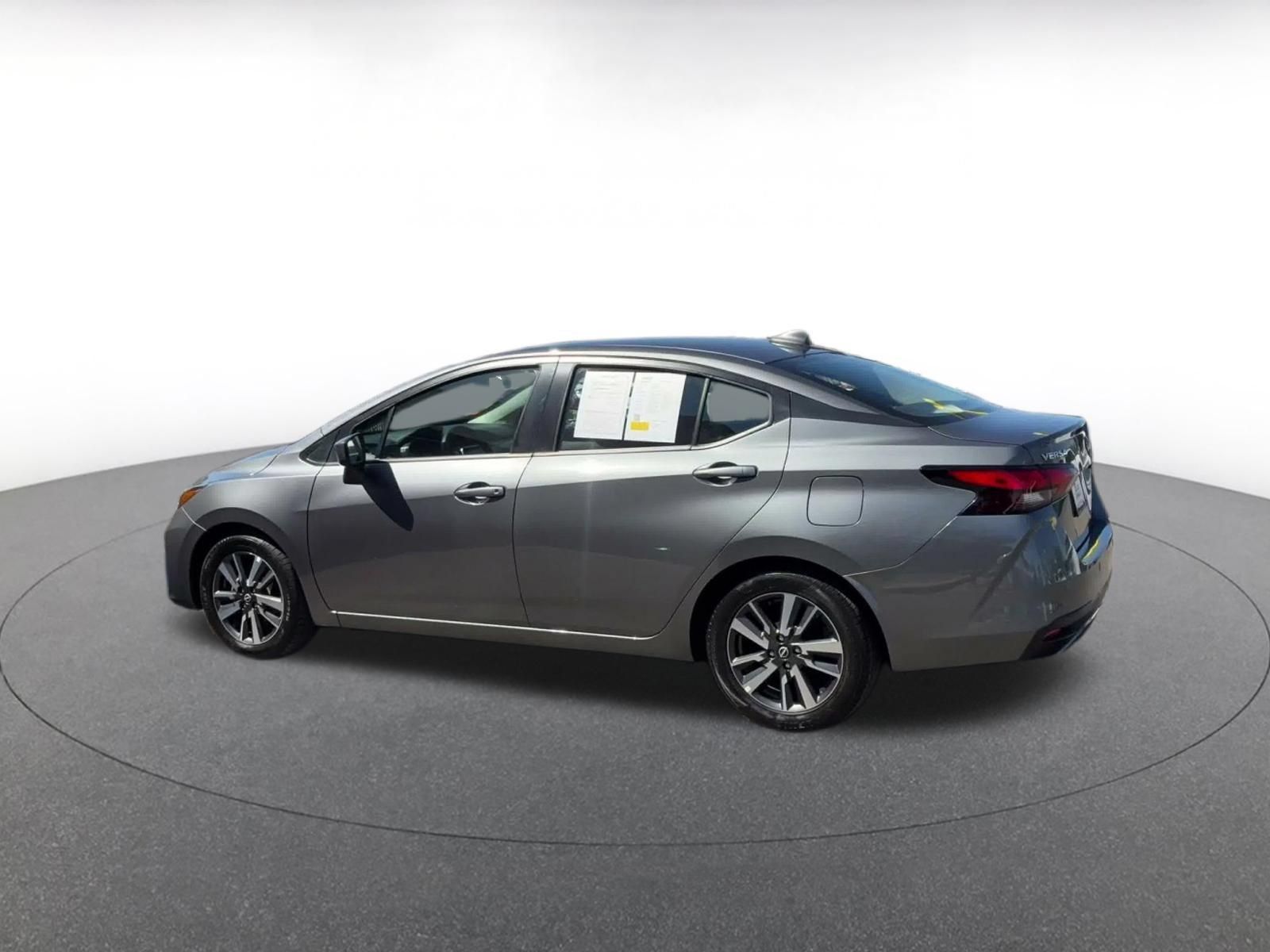 Used 2025 Nissan Versa SV FWD image 9