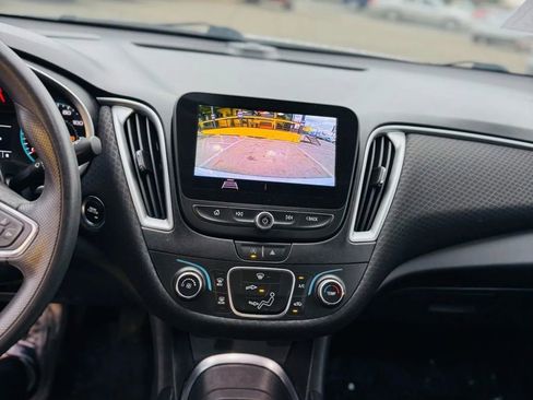 Used 2020 Chevrolet Malibu LS w/ Driver Confidence Package II image 13