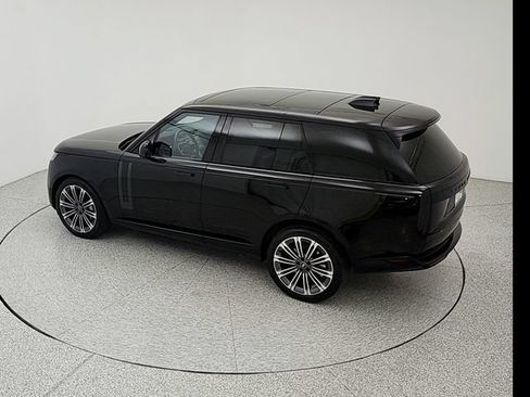 Certified 2023 Land Rover Range Rover SE AWD/4WD image 36