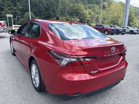 Used 2024 Toyota Camry LE FWD image 6