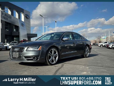 Used 2013 Audi S8 w/ Full Leather Pkg image 1