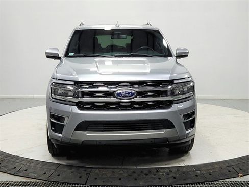 Used 2024 Ford Expedition Limited image 2