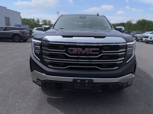 Used 2025 GMC Sierra 1500 SLT w/ SLT Premium Package AWD/4WD image 3