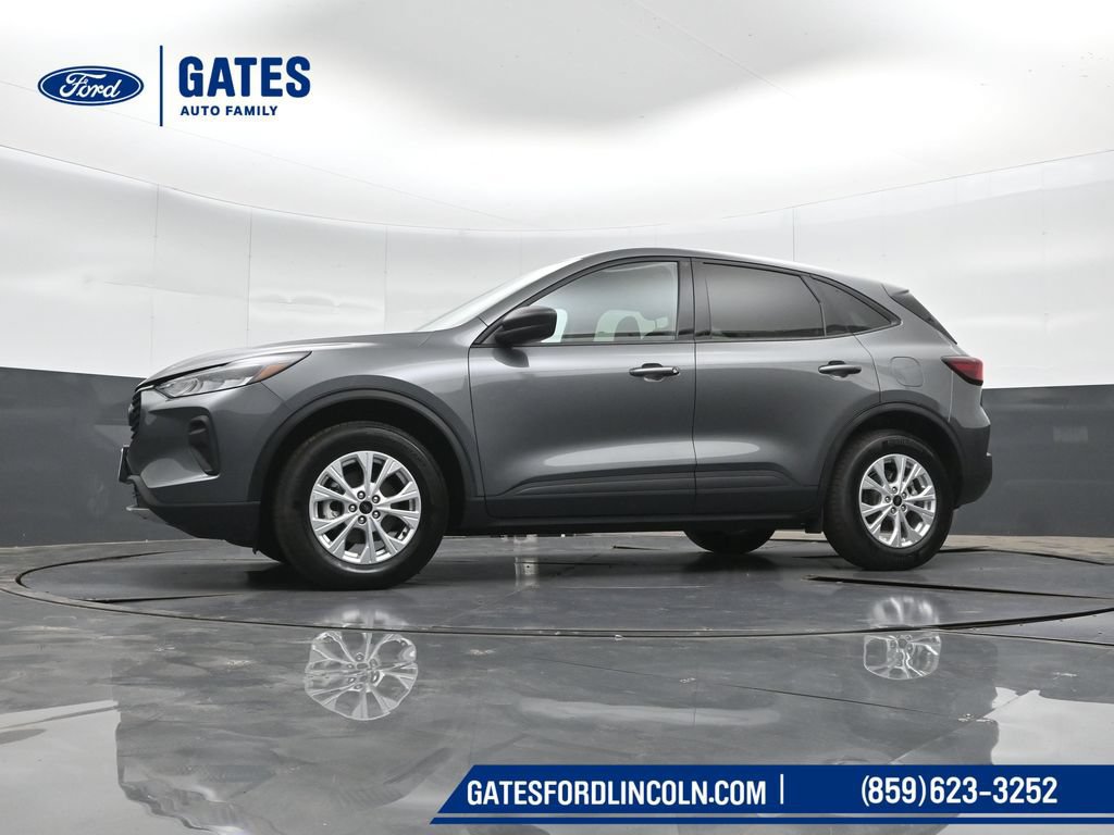 Used 2025 Ford Escape Active AWD/4WD image 42