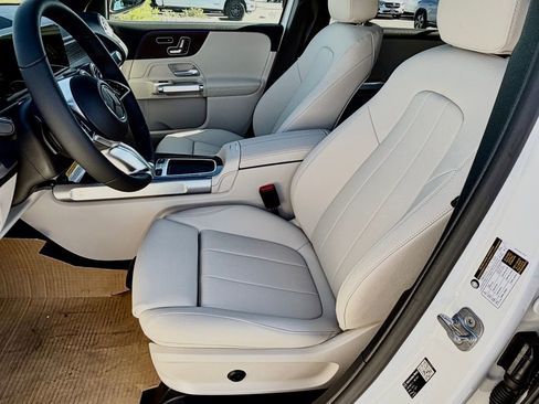 New 2026 Mercedes-Benz GLB 250 image 17