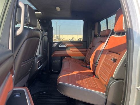 Used 2024 GMC Sierra 2500 Denali Ultimate image 42
