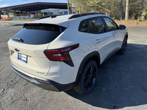 New 2026 Chevrolet Trax ACTIV w/ Sunroof Package image 6