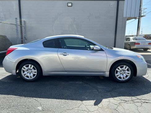 Used 2009 Nissan Altima 2.5 S FWD image 4