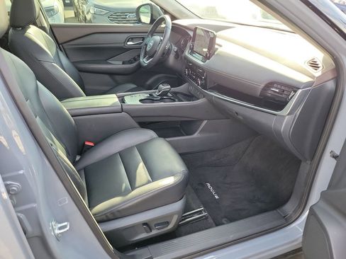 Used 2023 Nissan Rogue SL w/ SL Premium Package FWD image 19