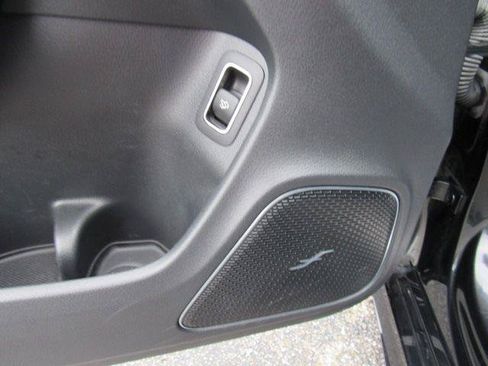 Used 2024 Mercedes-Benz CLA 250 4MATIC image 31