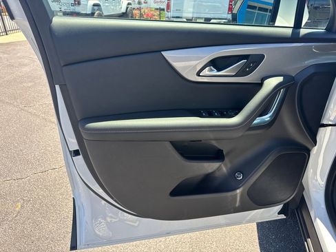Used 2024 Chevrolet Blazer LT w/ LPO, Floor Liner Package FWD image 11
