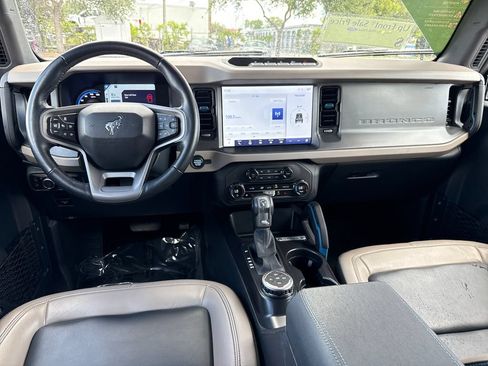 Used 2024 Ford Bronco Wildtrak AWD/4WD image 6