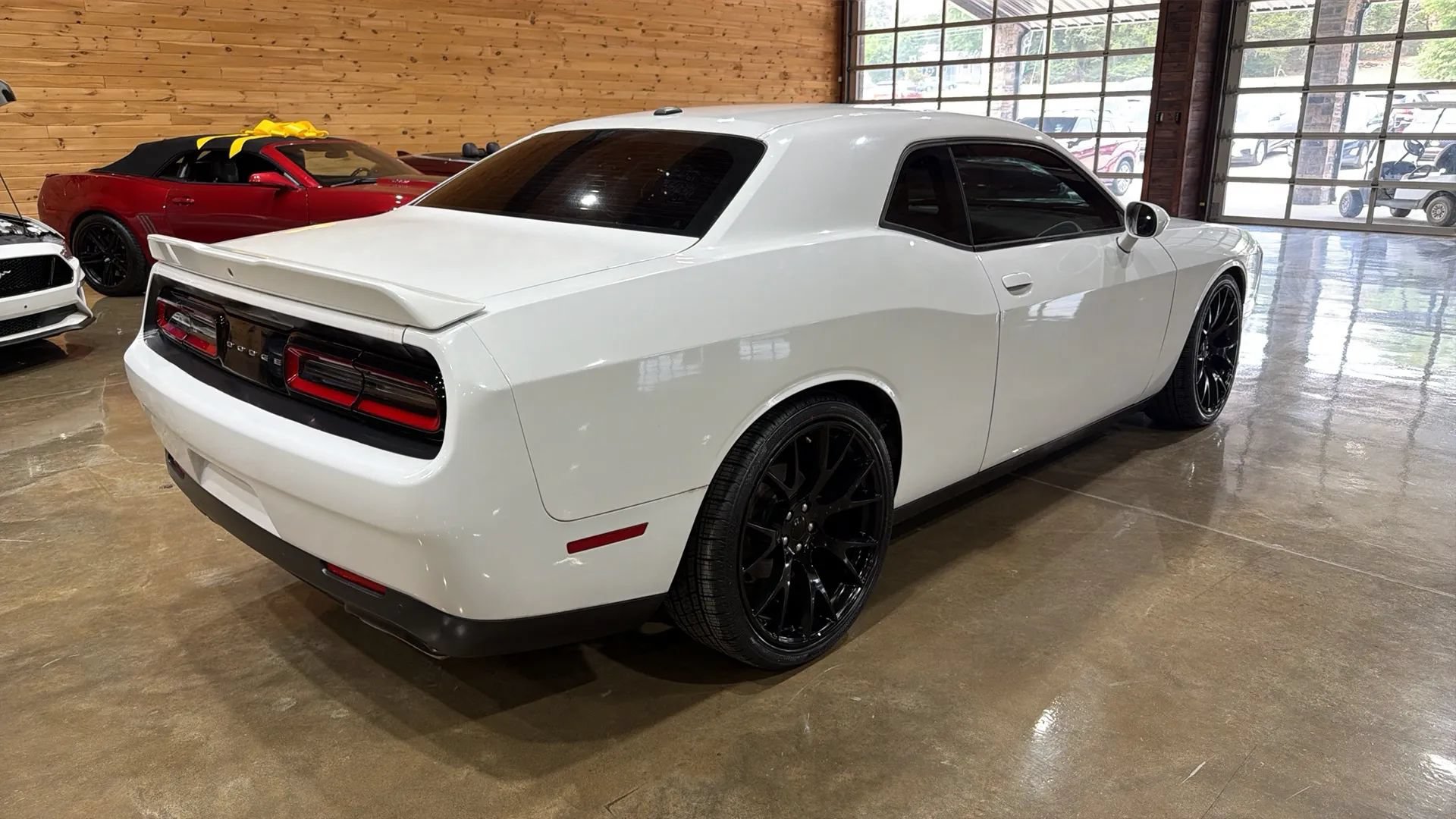 Used 2020 Dodge Challenger R/T RWD image 4