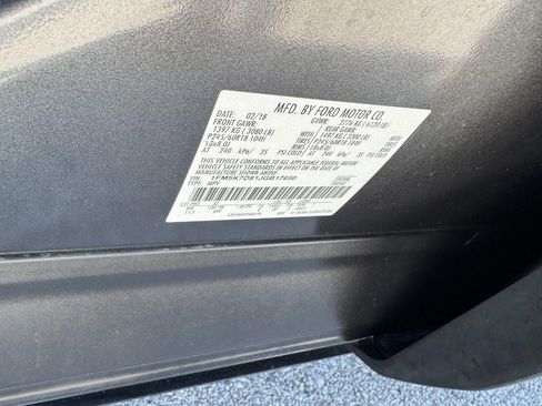 Used 2018 Ford Explorer XLT w/ Equipment Group 202A FWD image 24