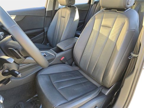 Used 2019 Audi A4 2.0T Premium image 18