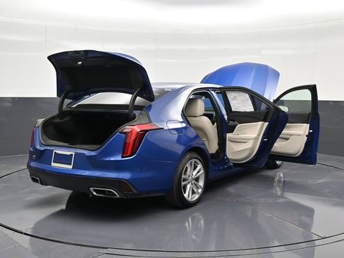 Used 2021 Cadillac CT4 Luxury w/ Sun And Sound Package RWD image 15