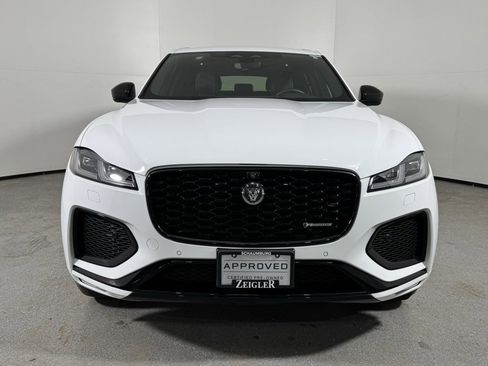 Used 2025 Jaguar F-PACE R-Dynamic S image 2