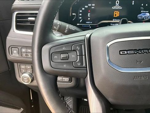 Used 2024 GMC Yukon Denali Ultimate AWD/4WD image 20