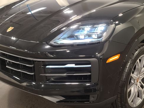 New 2026 Porsche Cayenne image 32