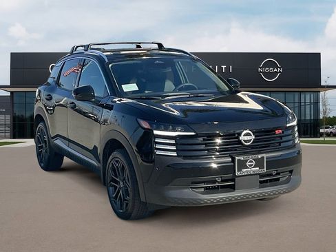 New 2026 Nissan Kicks SR image 4