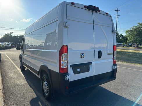 Used 2026 RAM ProMaster 2500 w/ Convenience Group FWD image 6