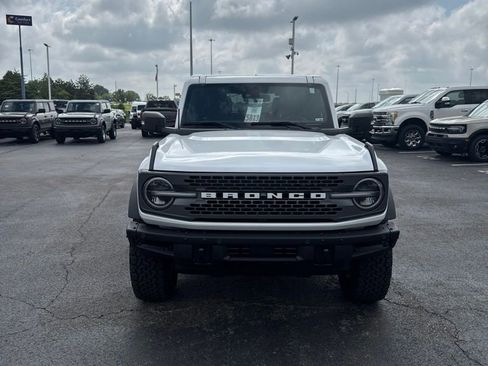 Used 2025 Ford Bronco Badlands AWD/4WD image 12