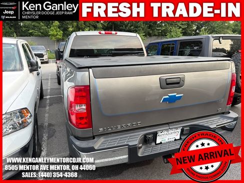 Used 2007 Chevrolet Silverado 2500 LT w/ 1LT Convenience Package RWD image 7