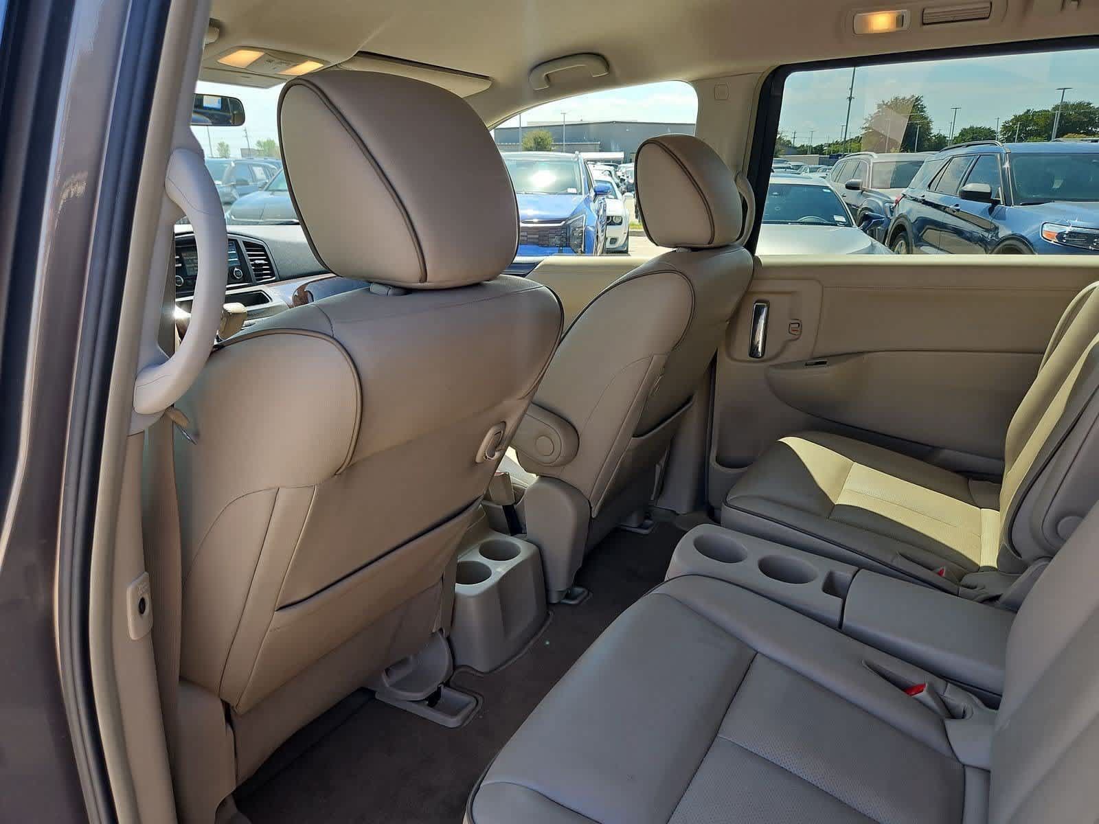 Used 2014 Nissan Quest SV w/ Leather Package FWD image 17