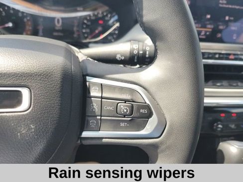 Used 2024 Jeep Compass Limited AWD/4WD image 11
