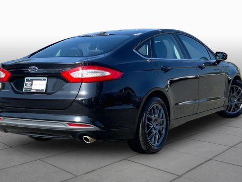Used 2013 Ford Fusion SE FWD image 12