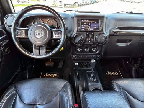 Used 2017 Jeep Wrangler Unlimited Sahara AWD/4WD image 11