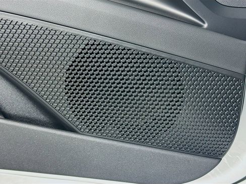 New 2026 Hyundai Elantra SE image 18