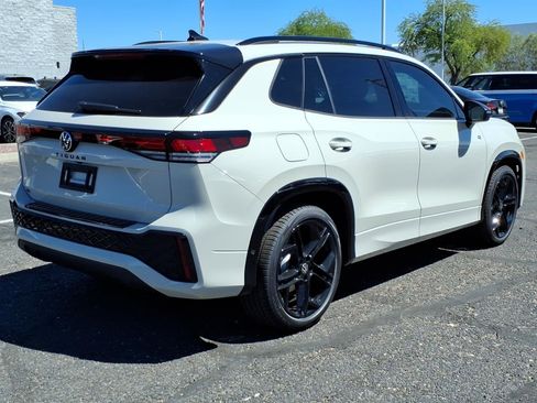 New 2026 Volkswagen Tiguan SE R-Line FWD image 6