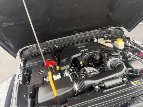 Used 2020 Jeep Gladiator Rubicon AWD/4WD image 66