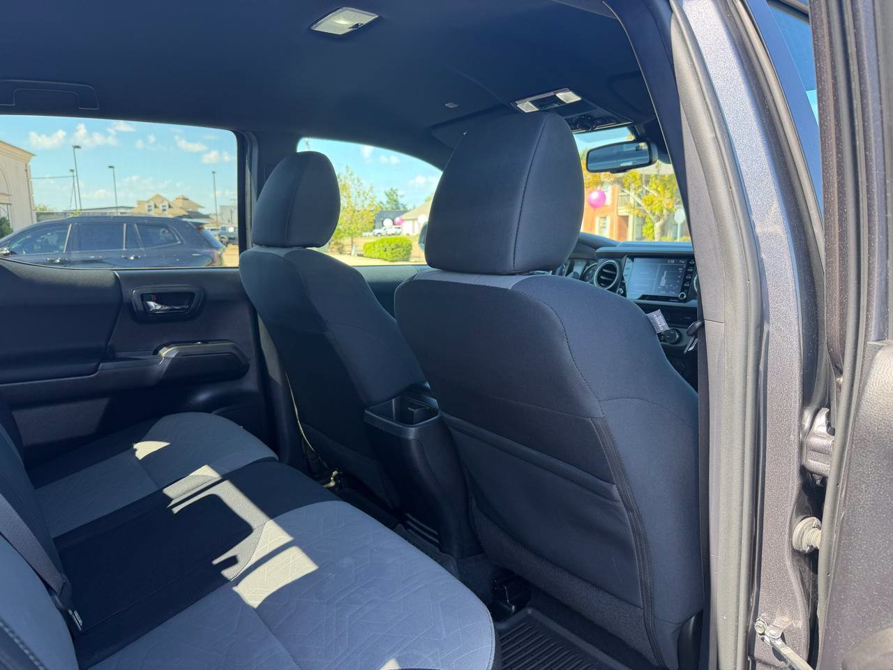 Used 2021 Toyota Tacoma TRD Off-Road AWD/4WD image 15