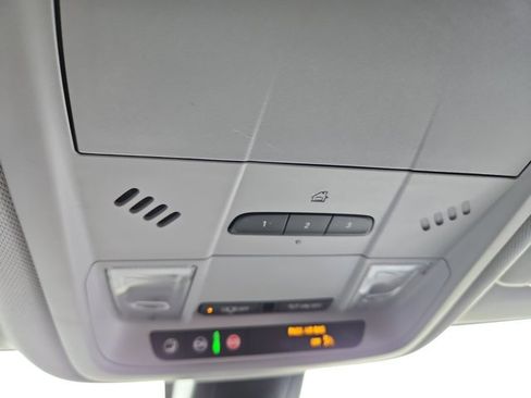 Used 2021 Chevrolet Blazer LT image 14