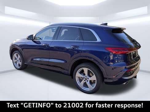 New 2025 Audi Q5 Premium Plus image 3