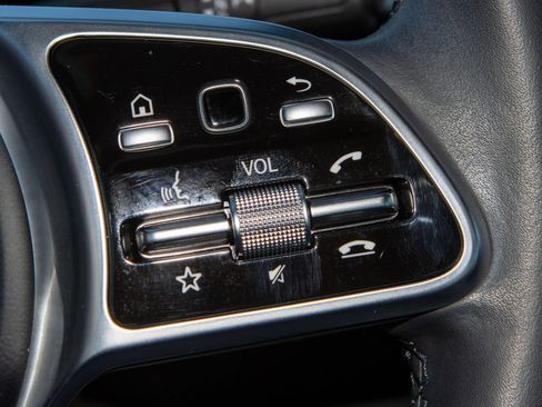 Used 2022 Mercedes-Benz A 220 A 220 image 28