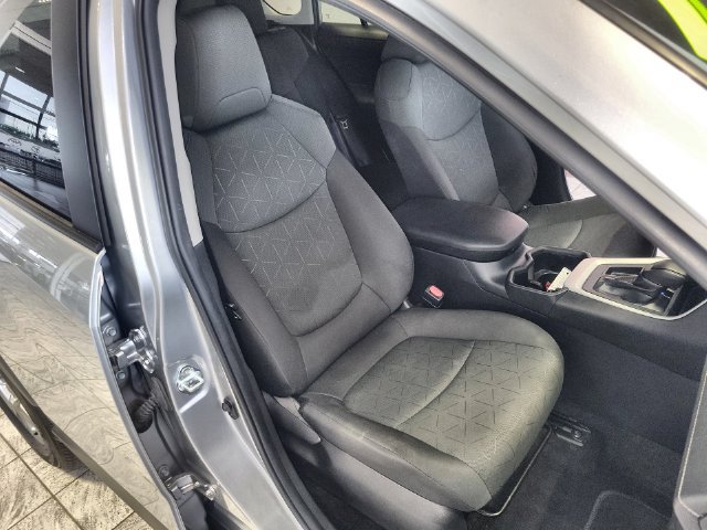 Used 2024 Toyota RAV4 XLE FWD image 24