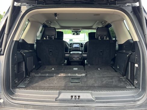 Used 2020 Ford Expedition Platinum AWD/4WD image 5