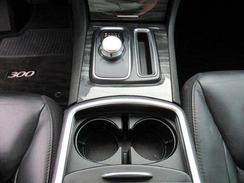 Used 2019 Chrysler 300 Touring w/ Quick Order Package 2EF image 20