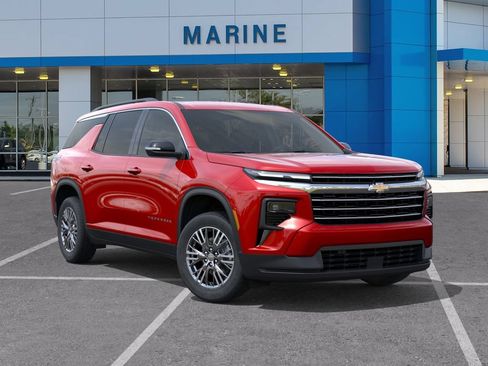 New 2026 Chevrolet Traverse LT w/ Driver Confidence Package FWD image 7